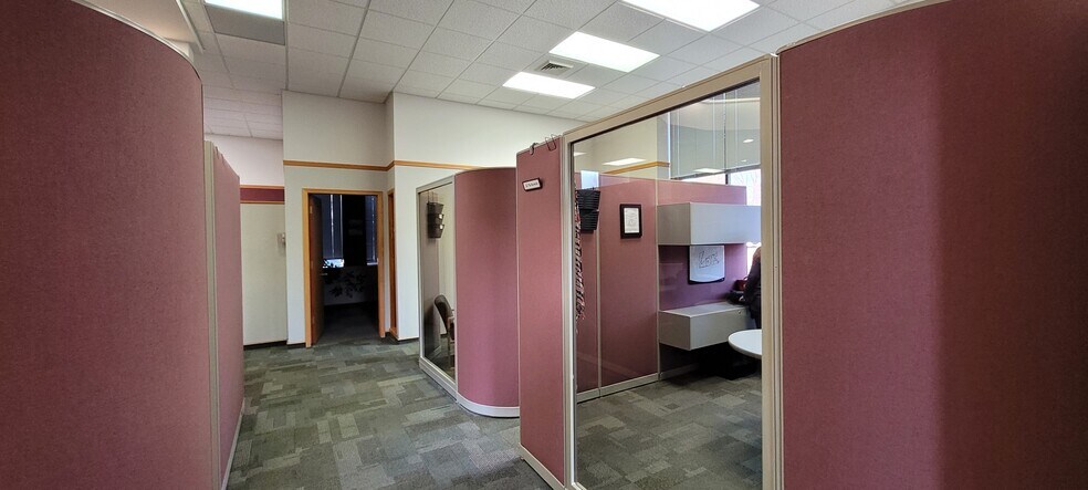 More Photos Of 100 Park Dr S, Great Falls Office For Lease