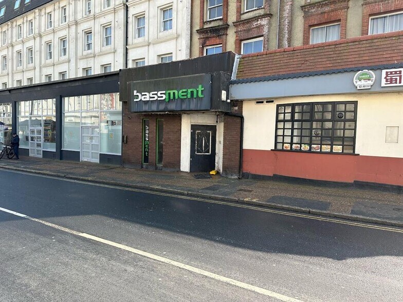 More Photos Of 113-115 Seaside Rd, Eastbourne Apartments For Sale