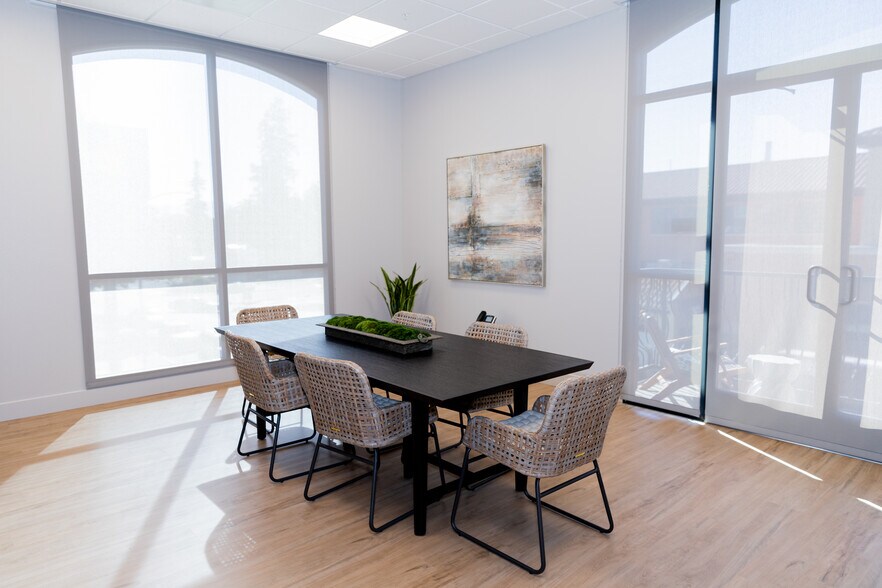 More Photos Of 1098 Lincoln Ave, San Jose Loft Creative Space For Lease