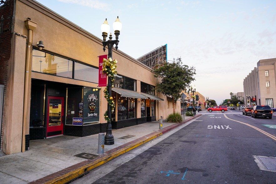 More Photos Of 300 N Main St, Santa Ana Storefront For Sale