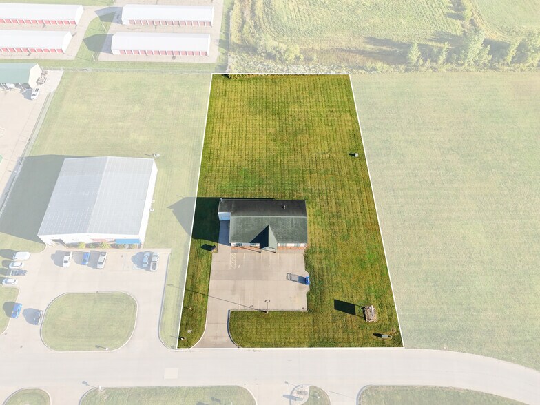 More Photos Of 3620 Flint Ridge Dr, Burlington General Retail For Sale