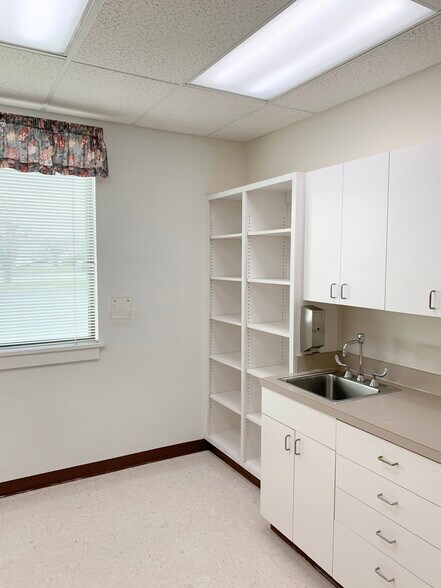 More Photos Of 125 Riverbend Dr, Charlottesville Medical For Lease