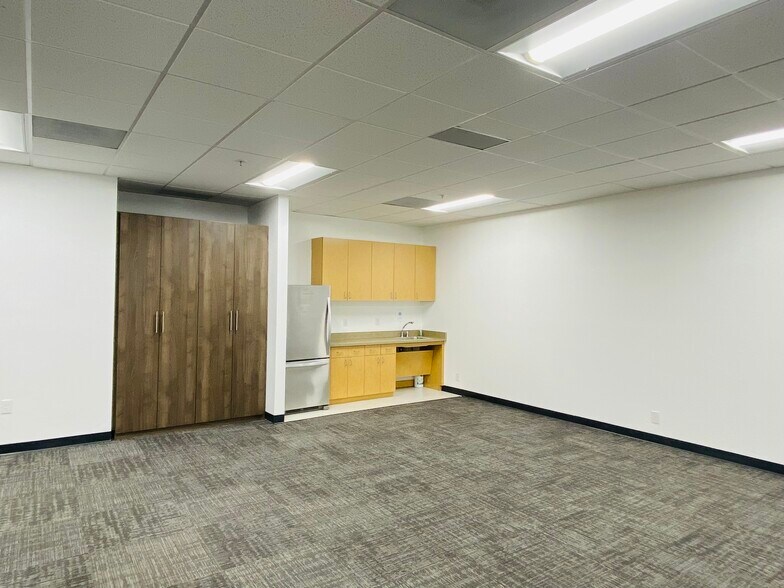 More Photos Of 910 Campisi Way, Campbell Loft Creative Space For Lease