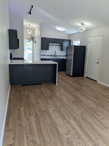 More Photos Of 814 S Jenkins Blvd, Akron Multifamily For Sale