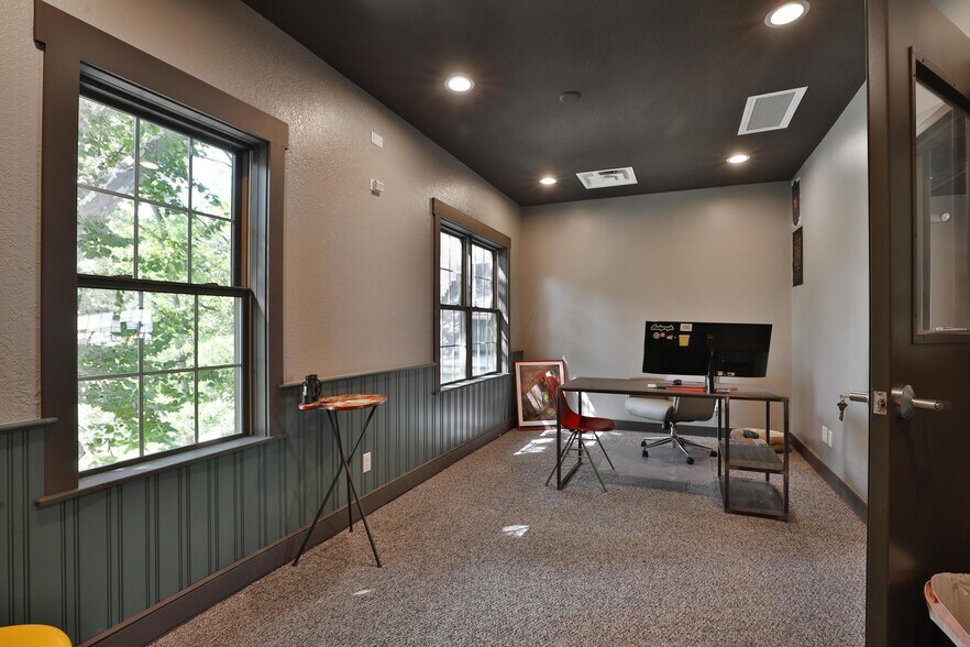 More Photos Of 57 Mill St, Columbus Storefront For Sale