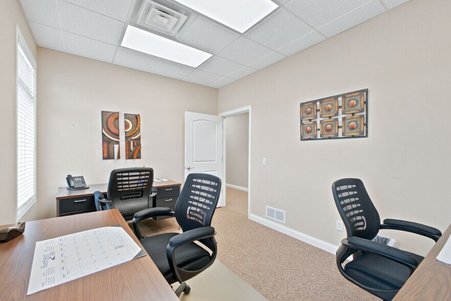More Photos Of 9109 Stellhorn Crossing Blvd, Fort Wayne Office For Lease