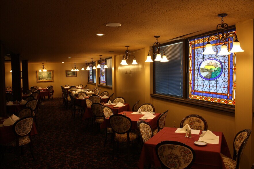 More Photos Of 3008 McHenry Ave, Modesto Restaurant For Lease