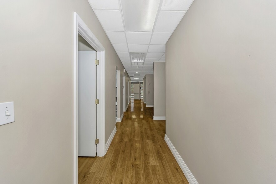 More Photos Of 2628 Matlock Rd, Arlington Medical For Sale