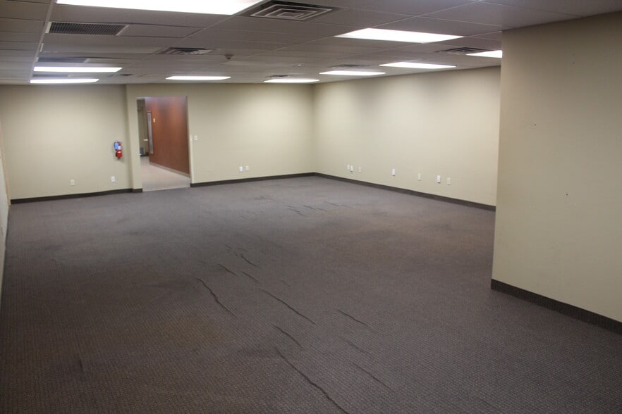 More Photos Of 3520 N 16th St, Phoenix Office For Sale
