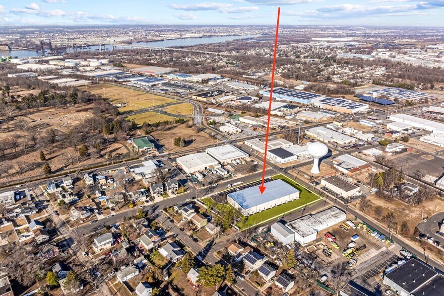 More Photos Of 2209 Clement Ave, Pennsauken Warehouse For Lease