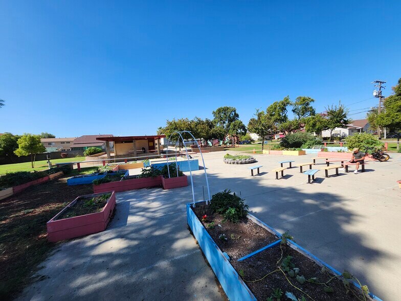 More Photos Of 101-105 S Prairie Ave, Inglewood Medical For Sale