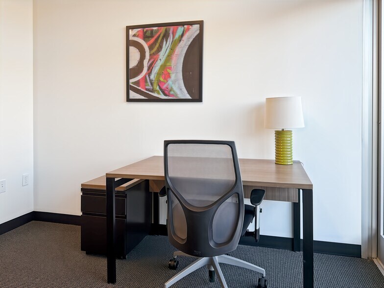 More Photos Of 8211 E Regal Pl, Tulsa Coworking Space