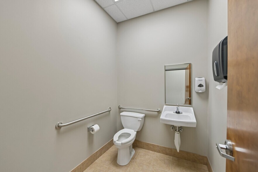 More Photos Of 4665 Church Rd, Cumming Warehouse For Sale