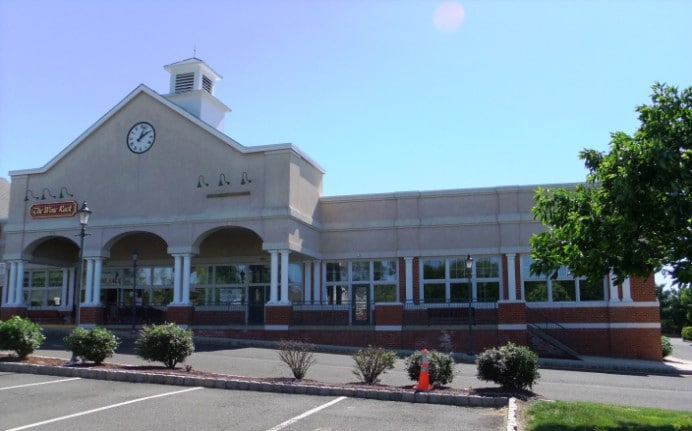More Photos Of 546-574 Allen Rd, Basking Ridge General Retail For Lease