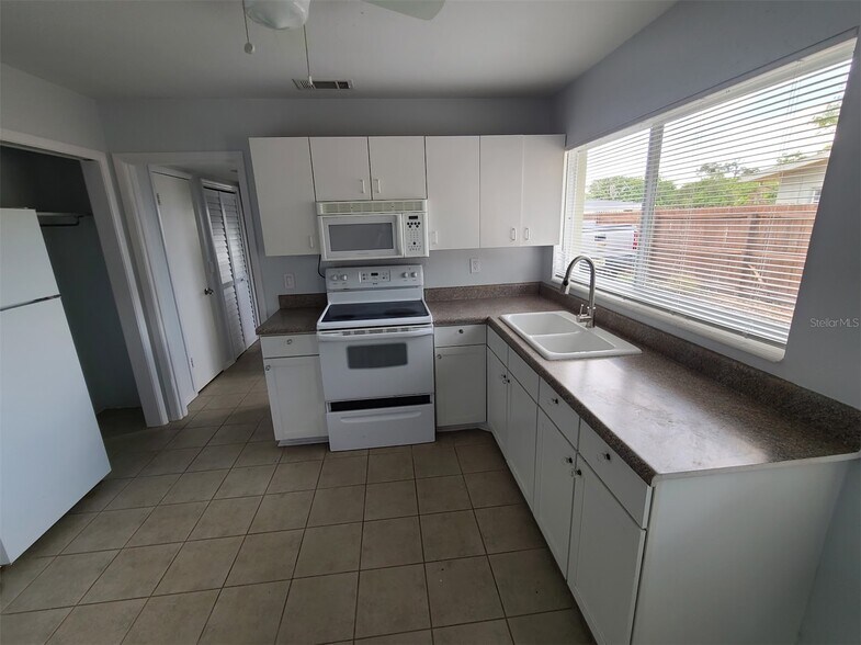 More Photos Of 12210 Genoa Dr, North Port Apartments For Sale