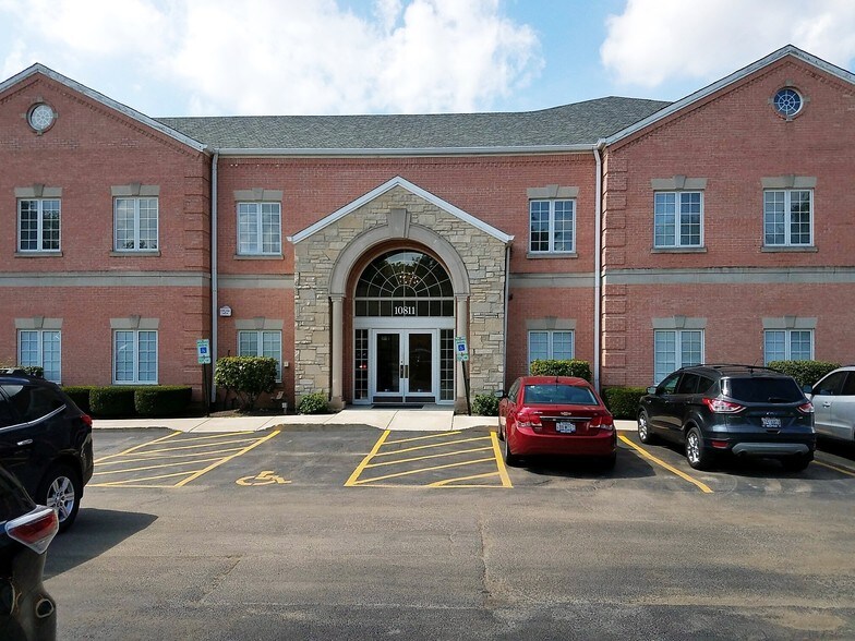 More Photos Of 10811 W 143rd St, Orland Park Medical For Lease