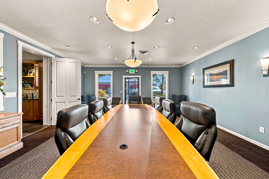More Photos Of 2436 W Main St, Medford Office For Sale