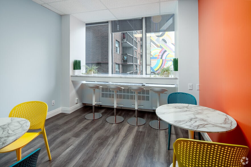 More Photos Of 120 Eglinton Ave E, Toronto Medical For Lease