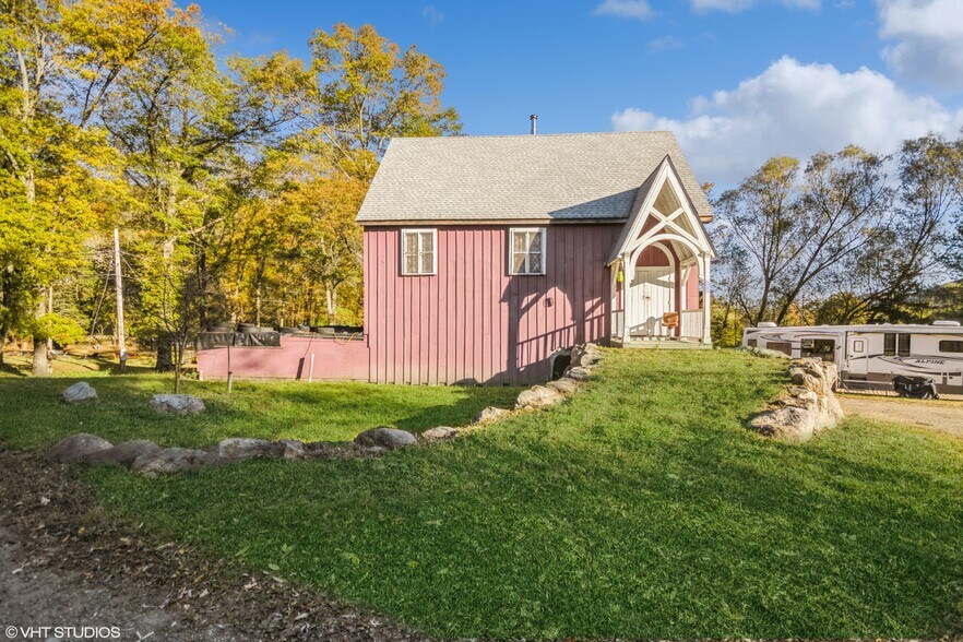 More Photos Of 3 Horsemens Trl, Cold Spring General Retail For Sale