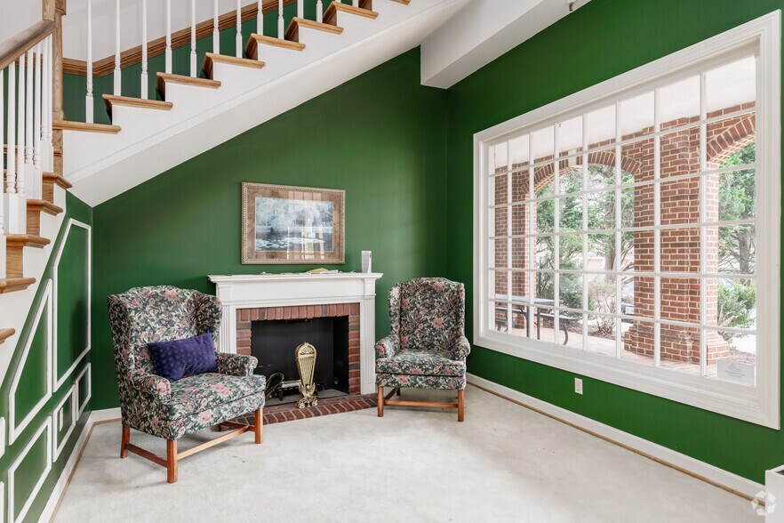 More Photos Of 3630 George Washington Mem Hwy, Yorktown Medical For Sale