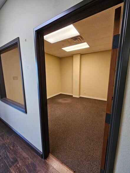 More Photos Of 3311 N Interstate 35 Hwy, Denton Medical For Lease