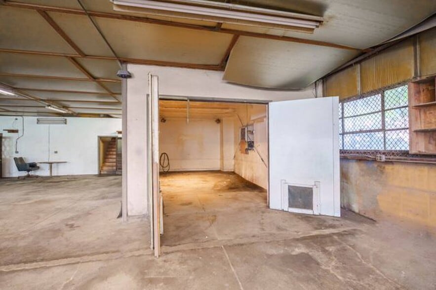 More Photos Of 210 W Main St, Hartford Freestanding For Sale