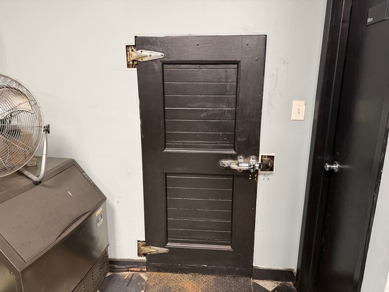 More Photos Of 756-777 S 5th Ave, Mount Vernon Storefront For Lease