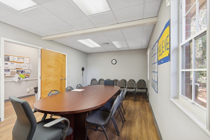 More Photos Of 4615 NW 53rd Ave, Gainesville Medical For Sale