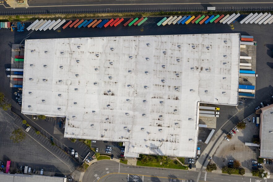 More Photos Of 19914 Via Baron, Rancho Dominguez Distribution For Lease