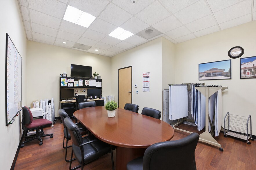 More Photos Of 1433 Arundell Ave, Ventura Manufacturing For Sale