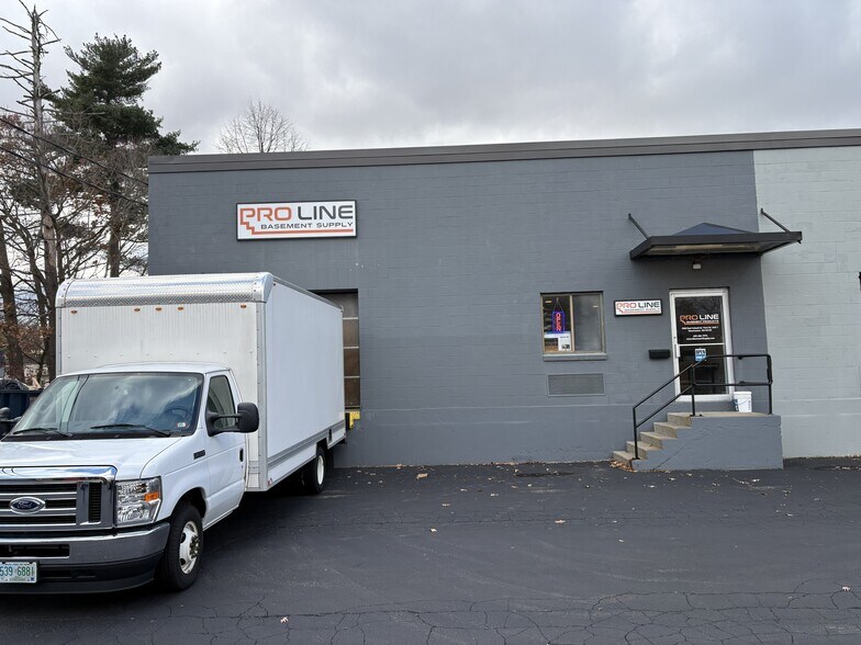 More Photos Of 1000 E Industrial Park Dr, Manchester Service For Lease