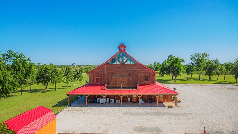 More Photos Of 347599 E 5400 Rd, Glencoe Lodge Meeting Hall For Sale