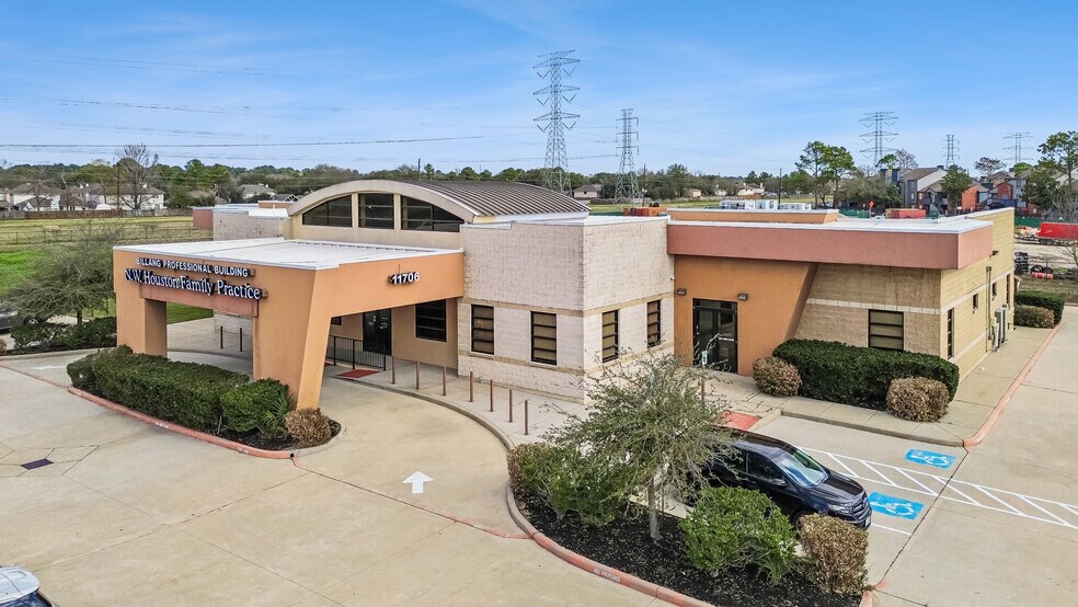 More Photos Of 11706 Fallbrook Dr, Houston Medical For Lease