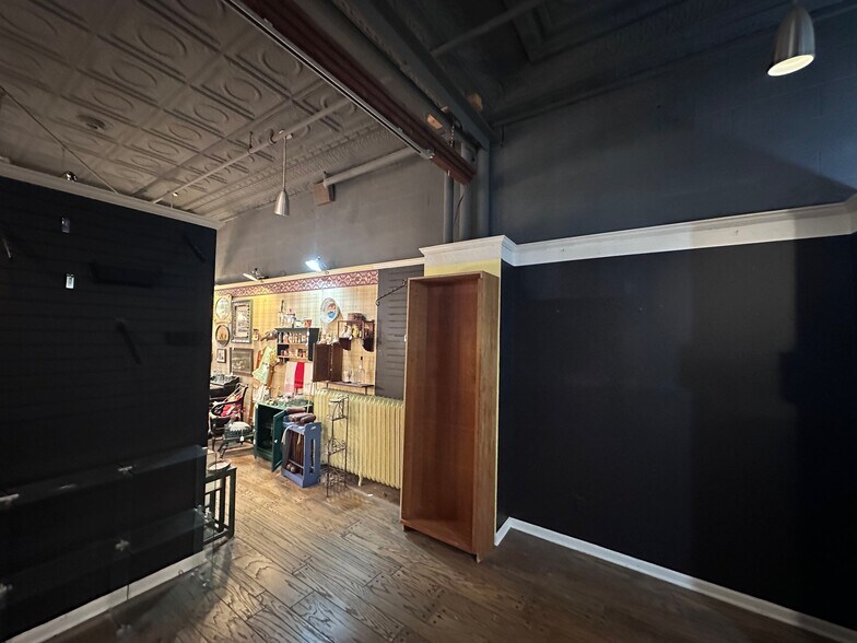 More Photos Of 123 S Union St, Traverse City Freestanding For Sale