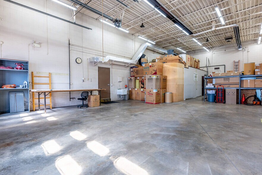 More Photos Of 5020 Frederick Pike, Dayton Warehouse For Sale