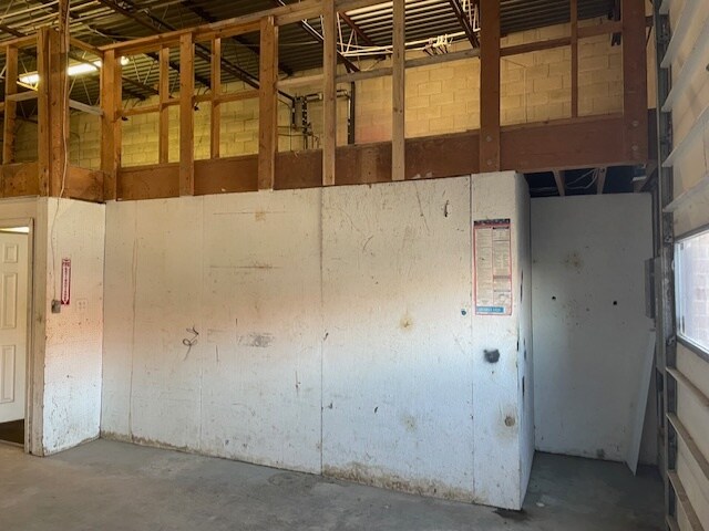 More Photos Of 706 Crain Hwy N, Glen Burnie Flex For Lease