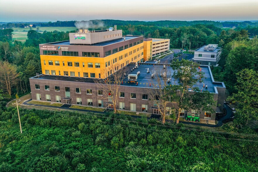 More Photos Of 11 Rock Row, Westbrook Medical For Lease