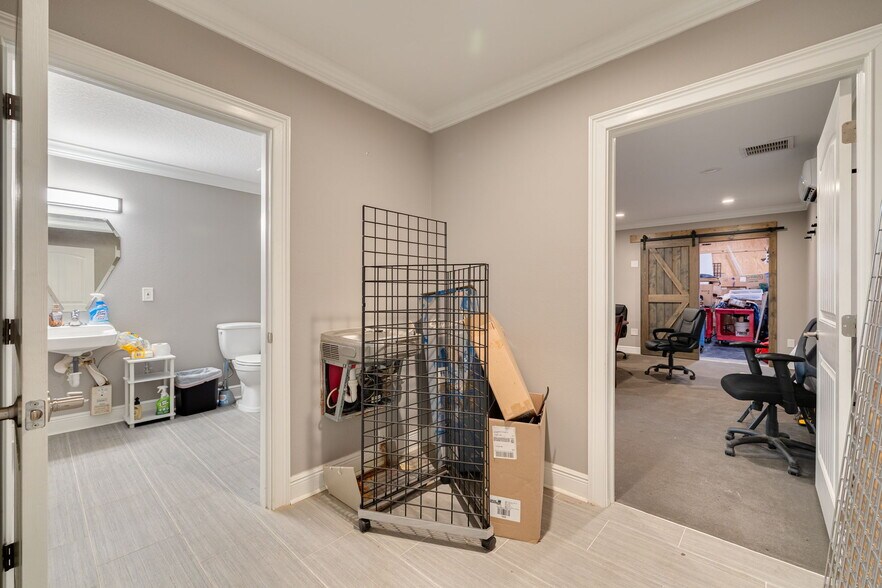 More Photos Of 9914 State Road 52, Hudson Warehouse For Sale