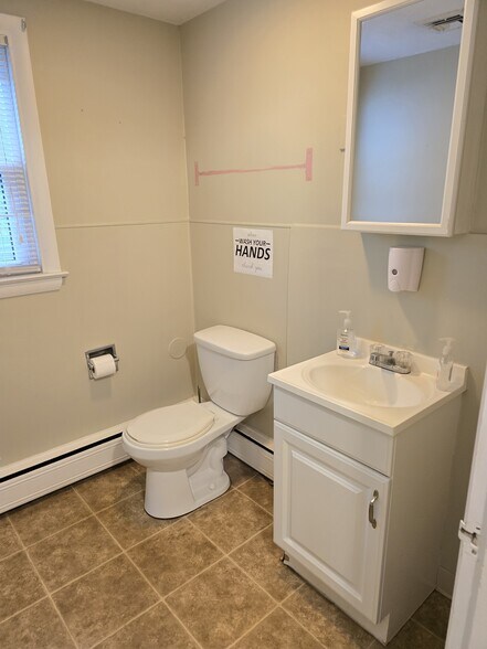 More Photos Of 154 Talcottville Rd, Vernon Rockville Freestanding For Sale