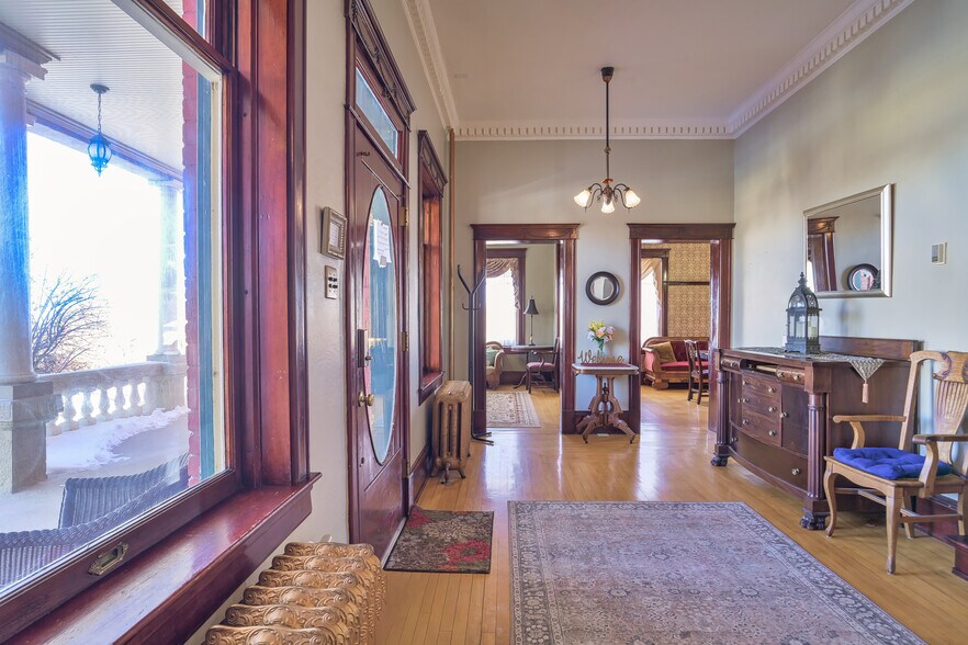 More Photos Of 310 E 2nd St, Trinidad Hospitality For Sale