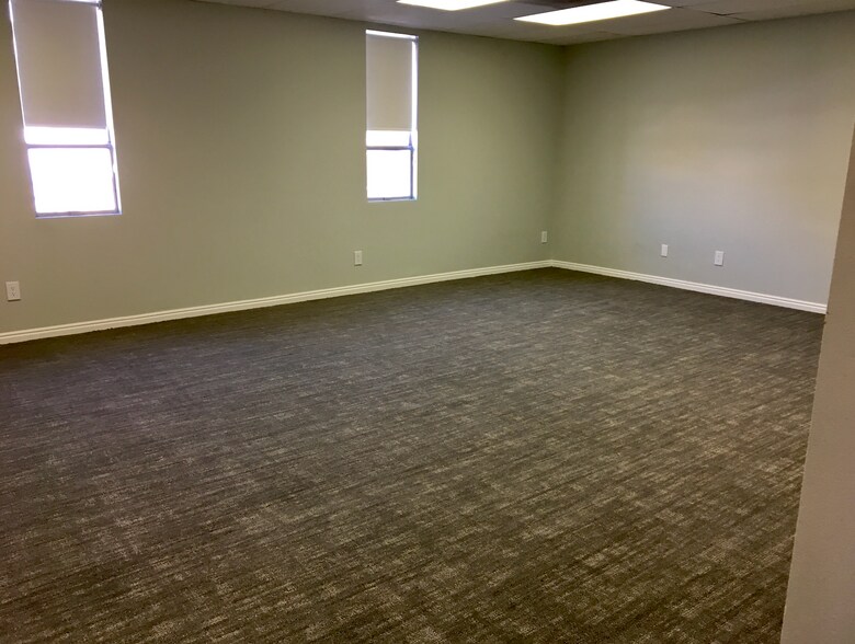 More Photos Of 837 S 500 W, Bountiful Office For Lease