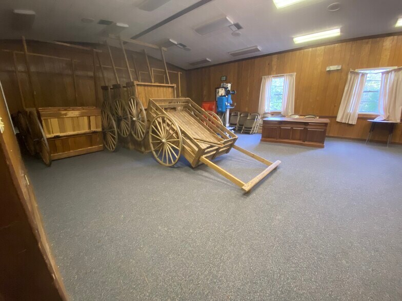 More Photos Of 8247 Morman Temple, Baker Specialty For Sale