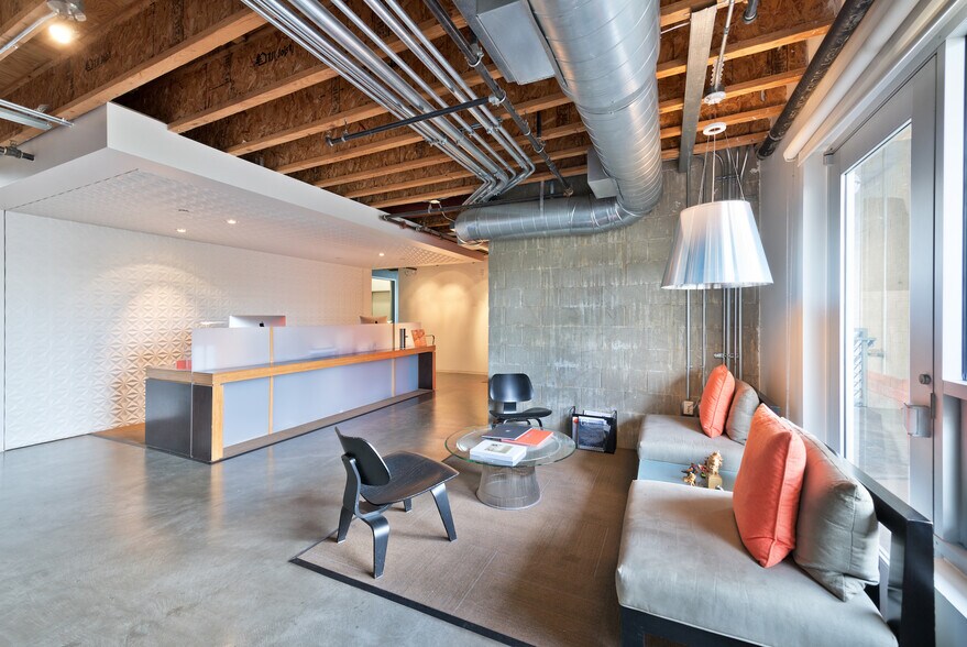 More Photos Of 2256 Barry Ave, Los Angeles Office For Lease