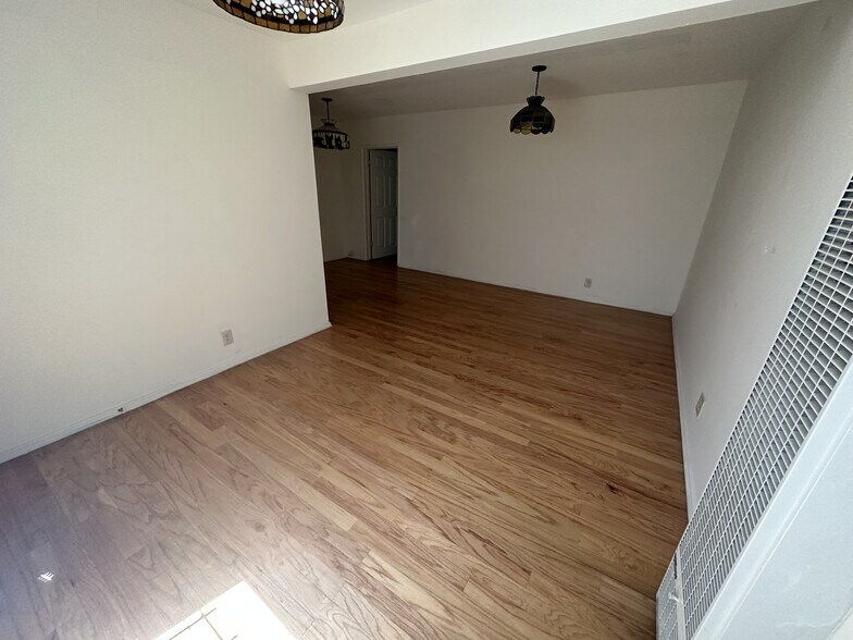 More Photos Of 1403 N Vista St, Los Angeles Apartments For Sale