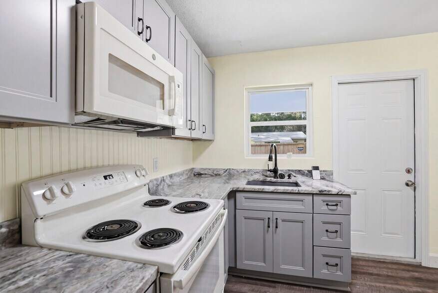 More Photos Of , Tallahassee Multifamily For Sale