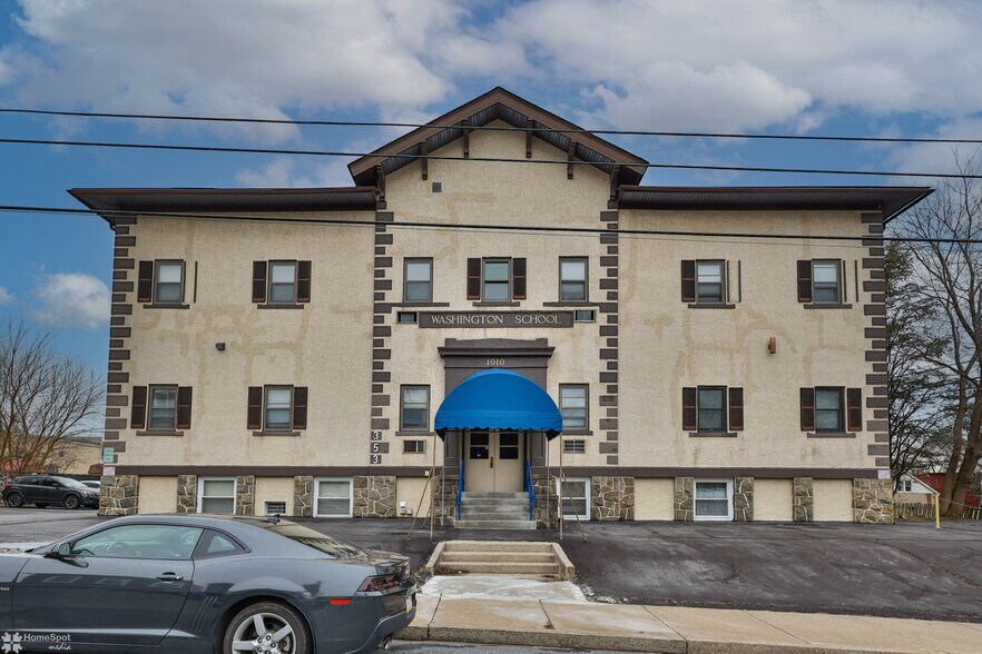 More Photos Of 353 Broad St, Emmaus Apartments For Sale