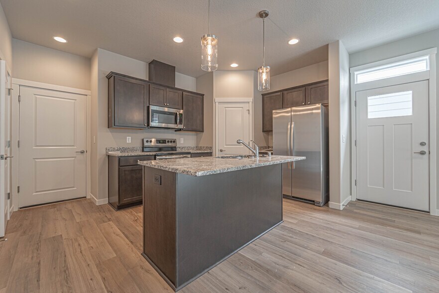 More Photos Of 109 NE Newhouse Rd, Vancouver Apartments For Sale