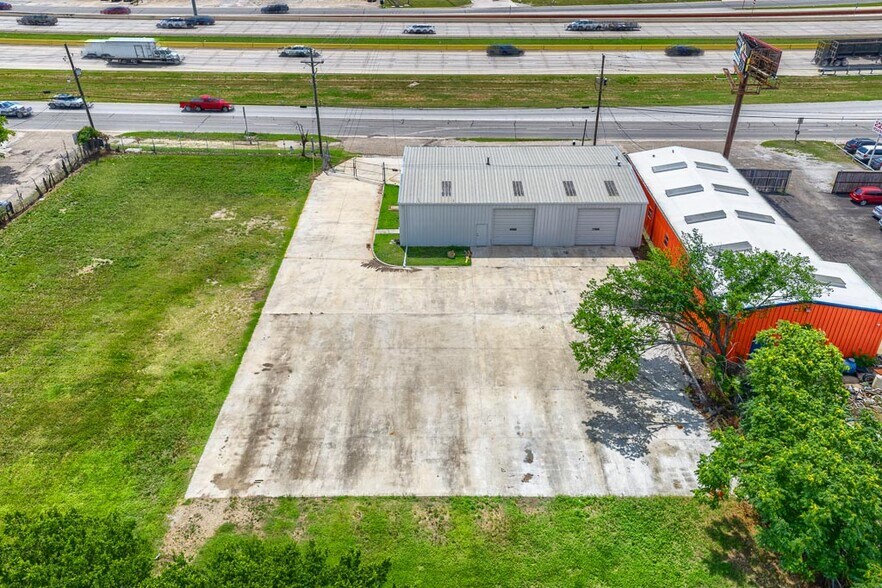 More Photos Of 617 G Alexander fwy, Duncanville Warehouse For Lease