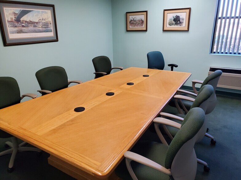 More Photos Of 1 N Commerce Park Dr, Lockland Medical For Lease