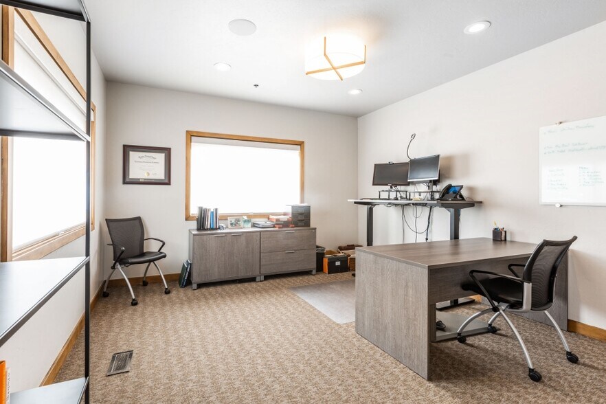 More Photos Of 1920 Prospector Ave, Park City Office For Sale